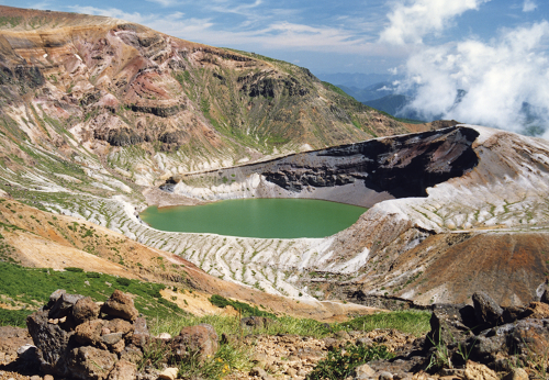 蔵王トレッキング、お釜